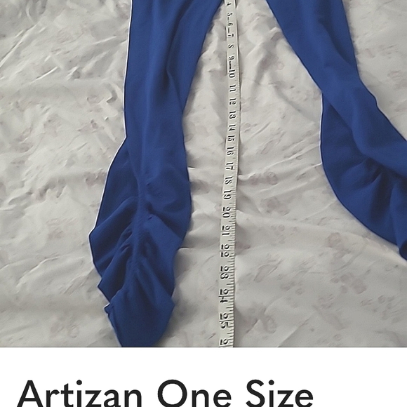ARTIZAN by Robin Barre Ruched Capri Legging,➡️ Grey, Blue, Black, 3 For 1 $$$$ - Picture 8 of 8